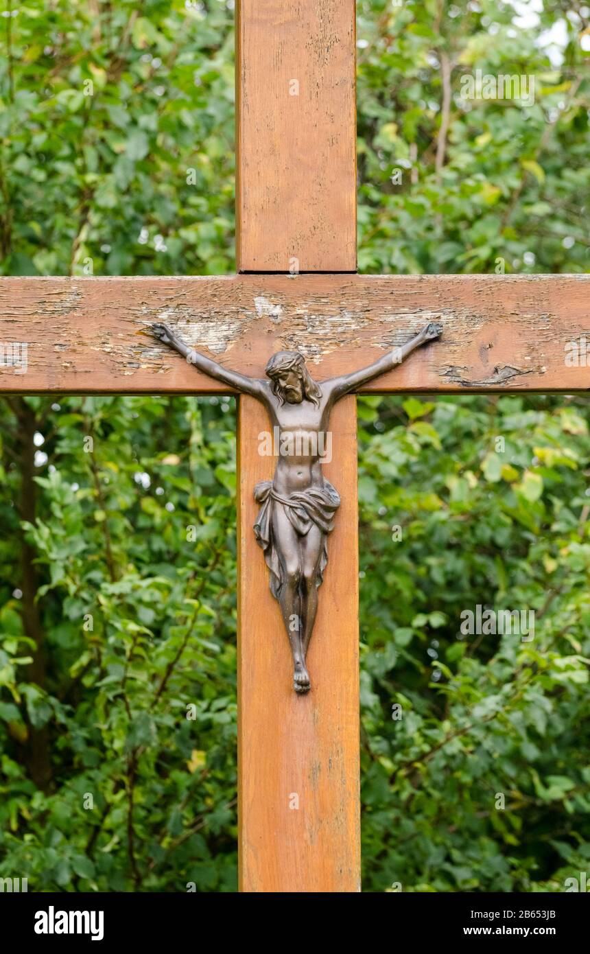 Christ statue cross wooden hi-res stock photography and images - Alamy