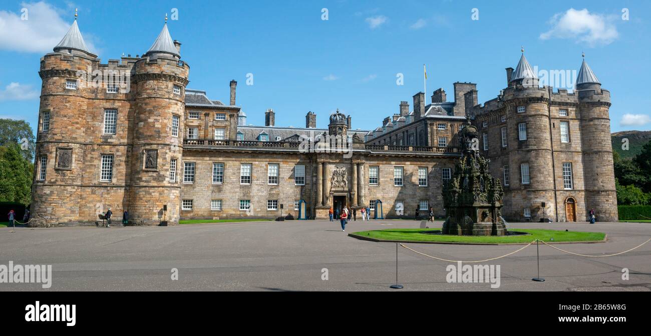 The forecourt and frontage of the Royal Palace of Holyroodhouse in the Holyrood district of Edinburgh, Scotland Stock Photo