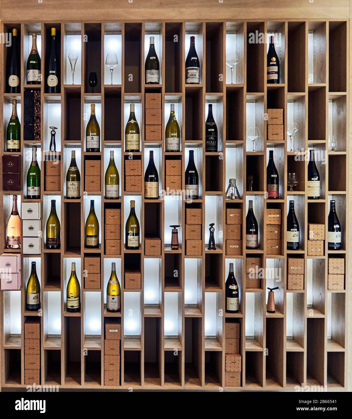 Europe, France Chalon-sur-Saône city, Bourgogne-Franche-Comté, department, Wine Bottles Arranged On Shelves In Store Stock Photo