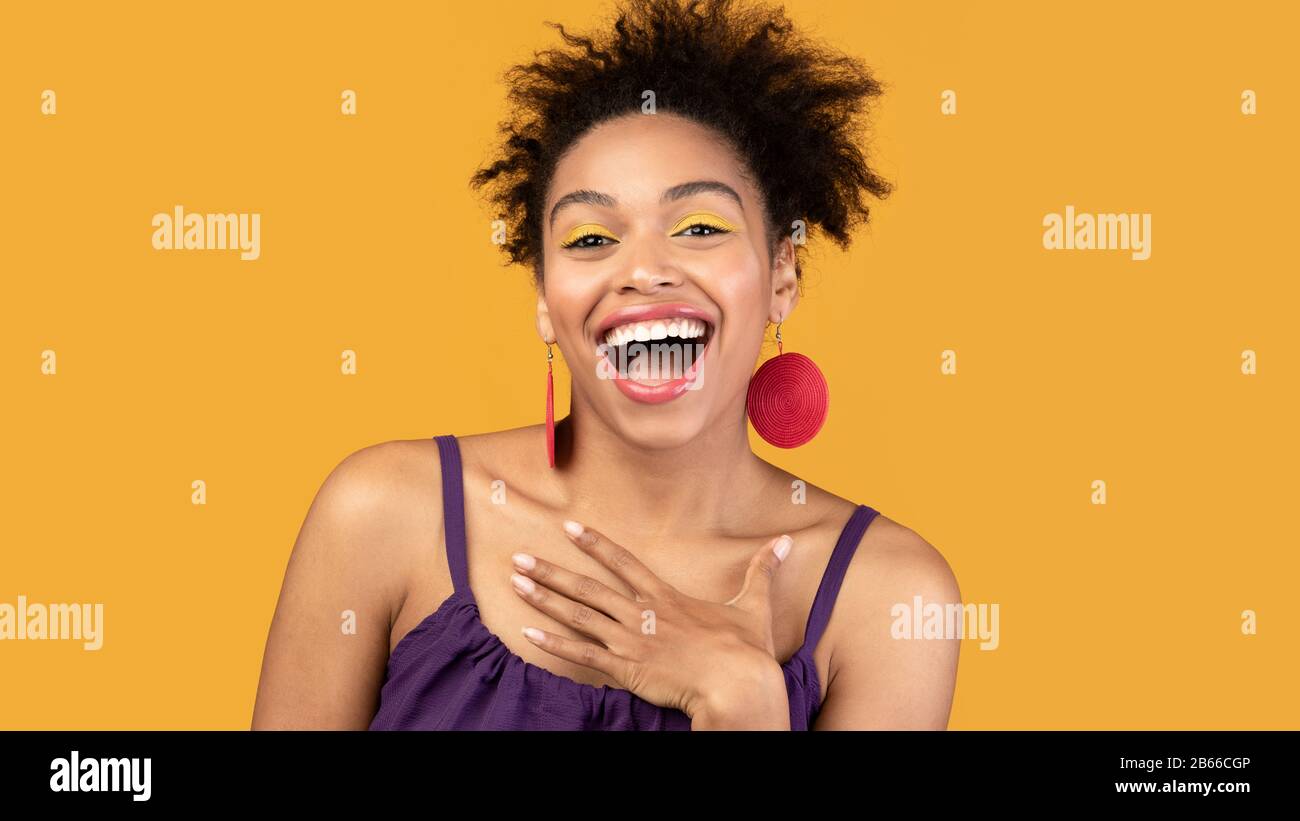 Laugh out loud black hi-res stock photography and images - Alamy