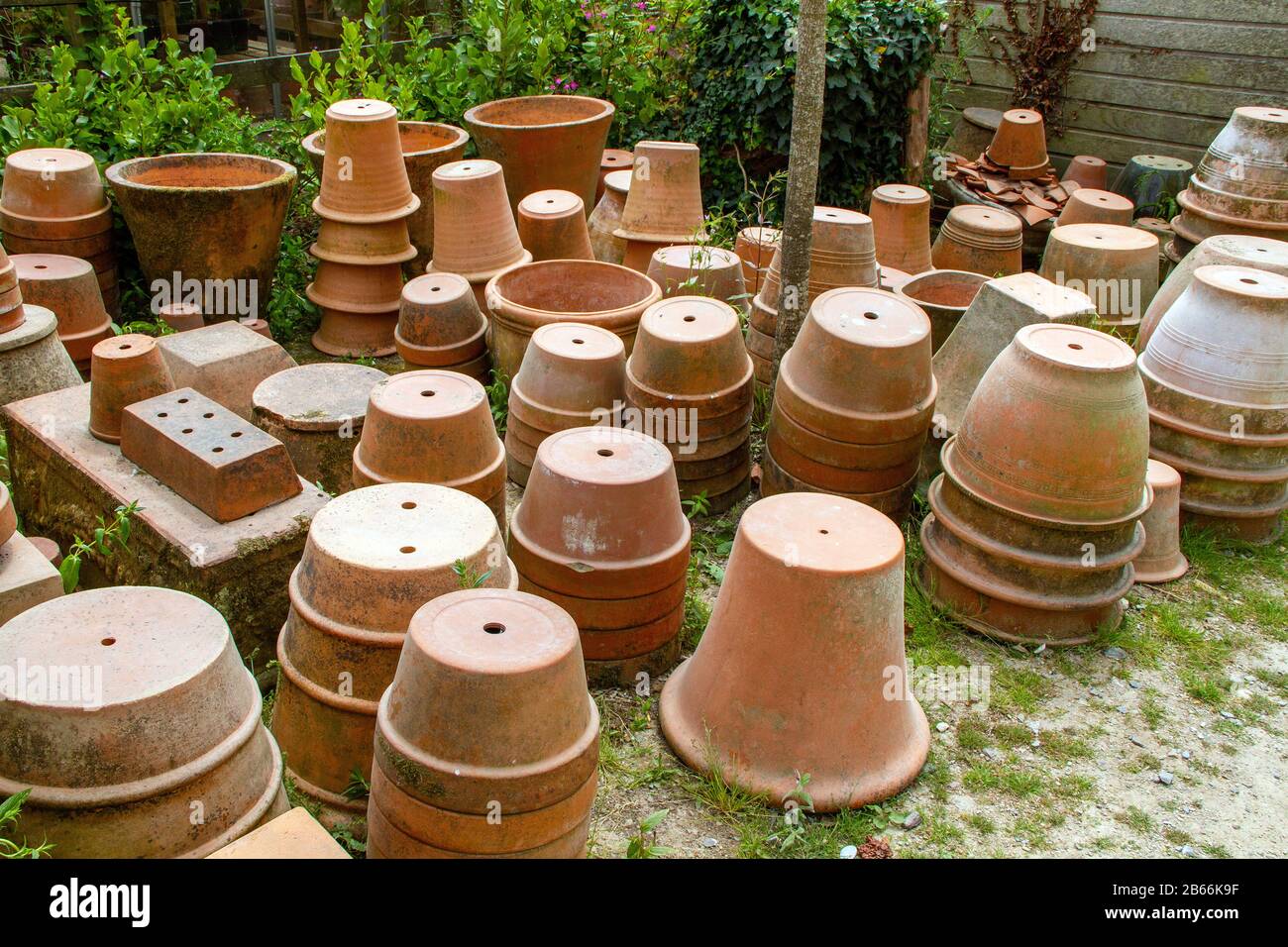 Clay pot holes hires stock photography and images Alamy