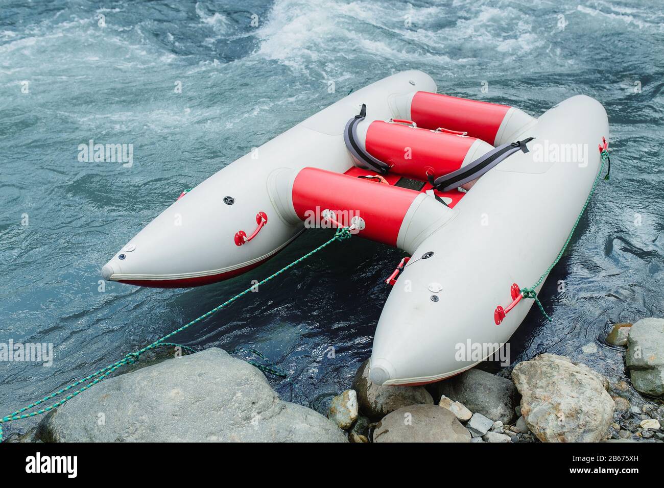 Empty raft summer nobody hi-res stock photography and images - Alamy