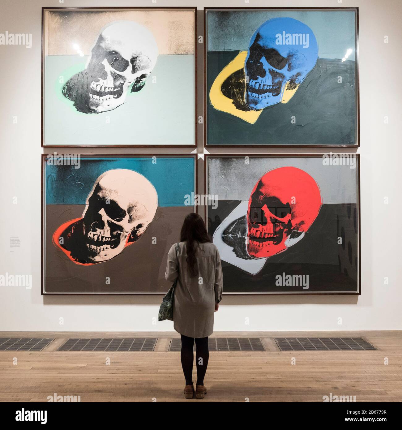 額装品/Skull /red 1976/アンディ ウォーホル Andy Warhol - Skull (Red), 1976 – CoterieCargo