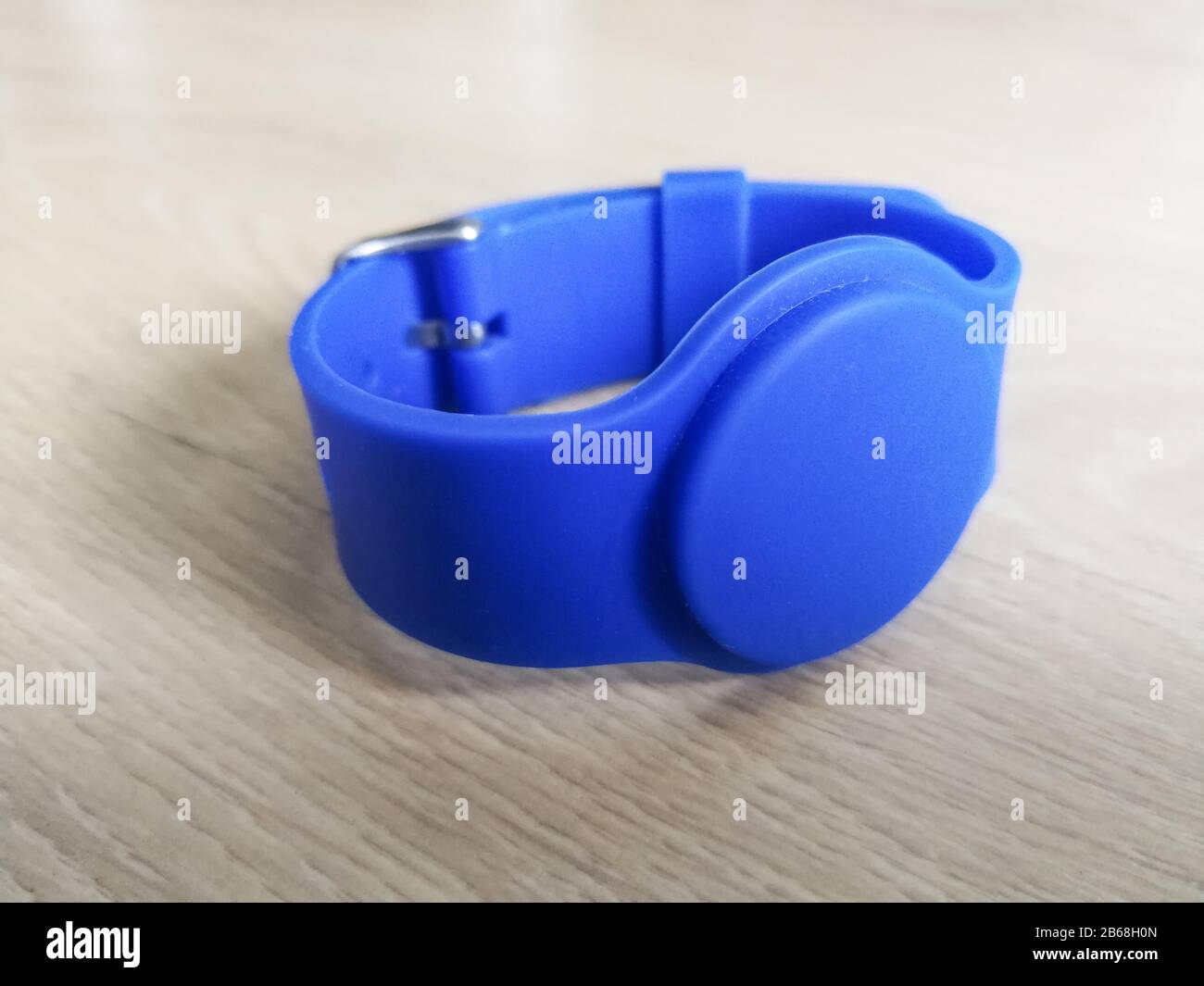 Radio frequency identification RFID tag integrated in wristband for