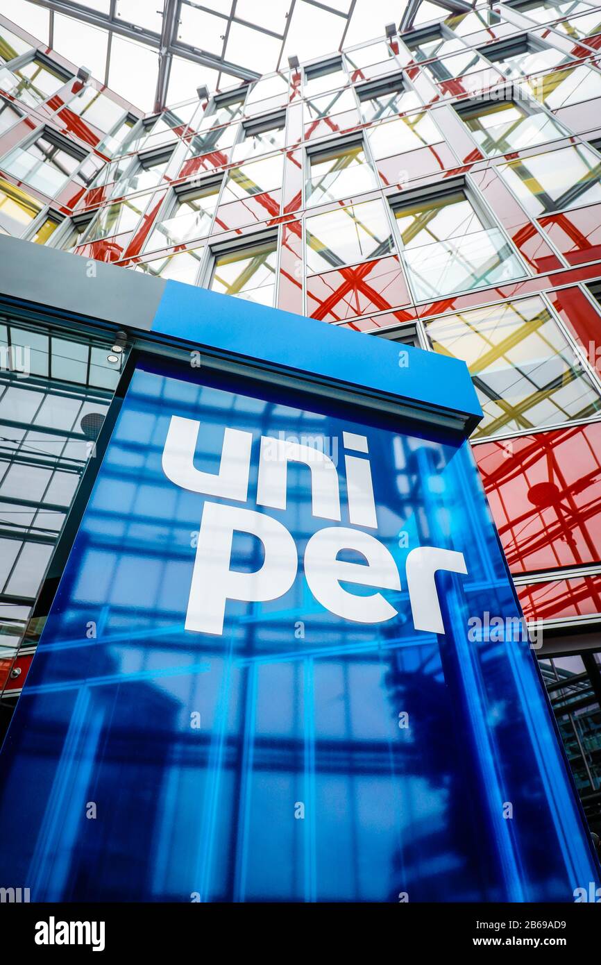 Duesseldorf, North Rhine-Westphalia, Germany - Uniper SE head office, headquarters of Uniper Global Commodities SE, Uniper Market Solutions GmbH and U Stock Photo