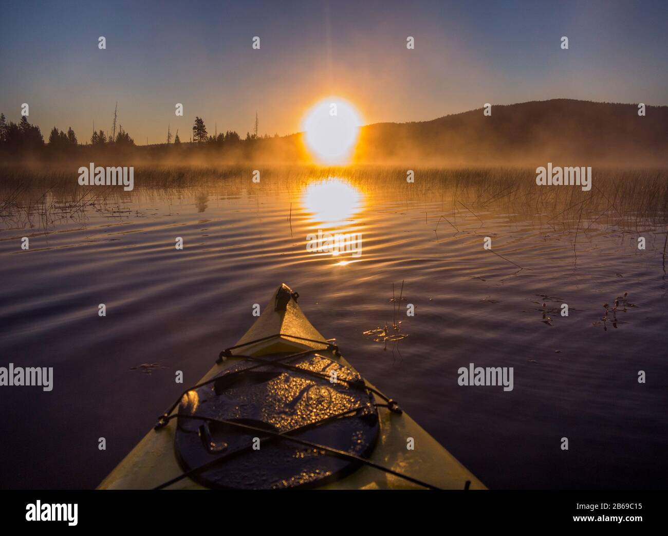 Kayaking on Crane Prairie Reservoir, La Pine, Oregon USA Stock Photo