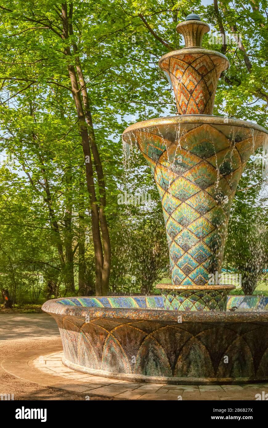 Mosaic fountain in the Great Garden of Dresden, Saxony, Germany, built for the horticultural exhibition of 1926. Stock Photo