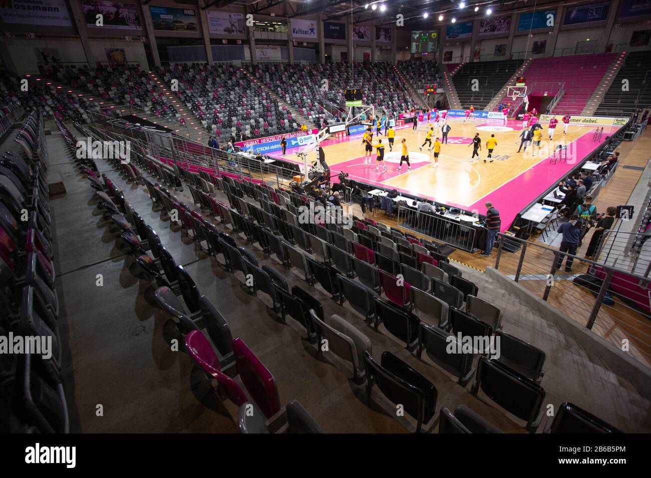Bonn, Germany. 10th Mar, 2020. Telekom Dome, Basketball, FIBA Champions League, Telekom Baskets Bonn vs AEK Athens: The game will take place without an audience due to the decree of the Ministry of the Interior NRW. Credit: Juergen Schwarz/Alamy Live News Stock Photo