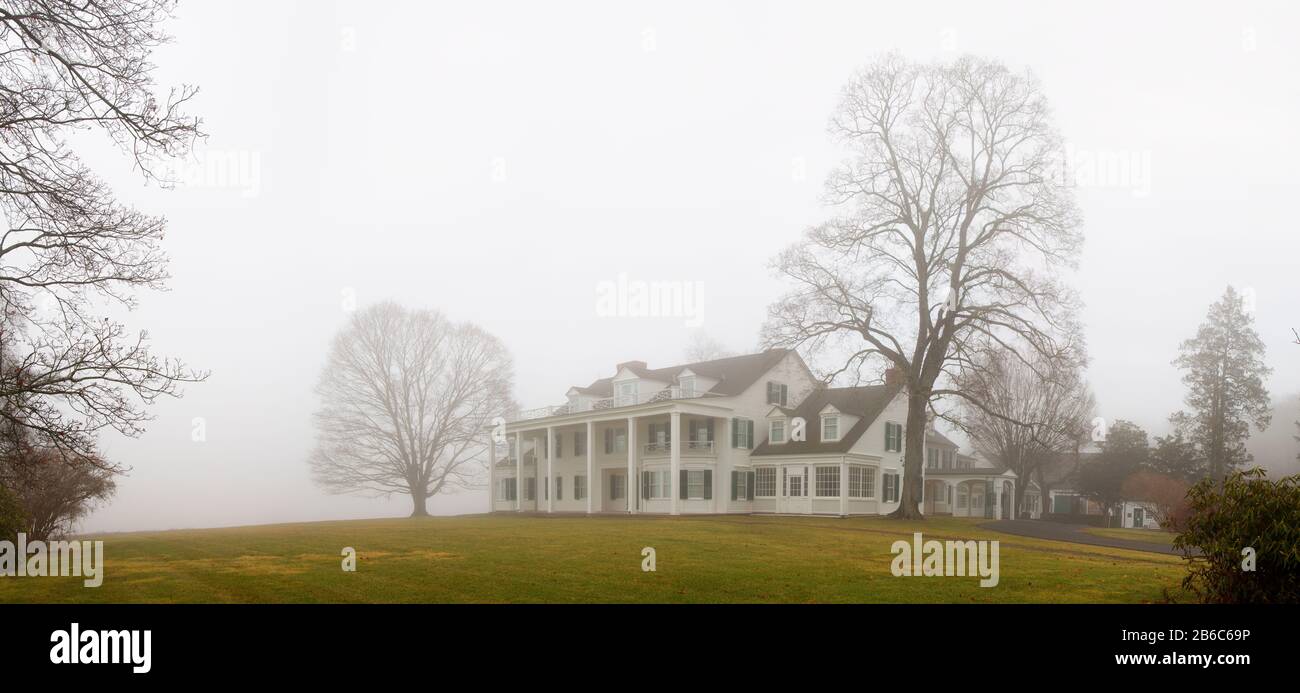 Pope Riddle House in fog, HillStead Museum, Farmington, Connecticut