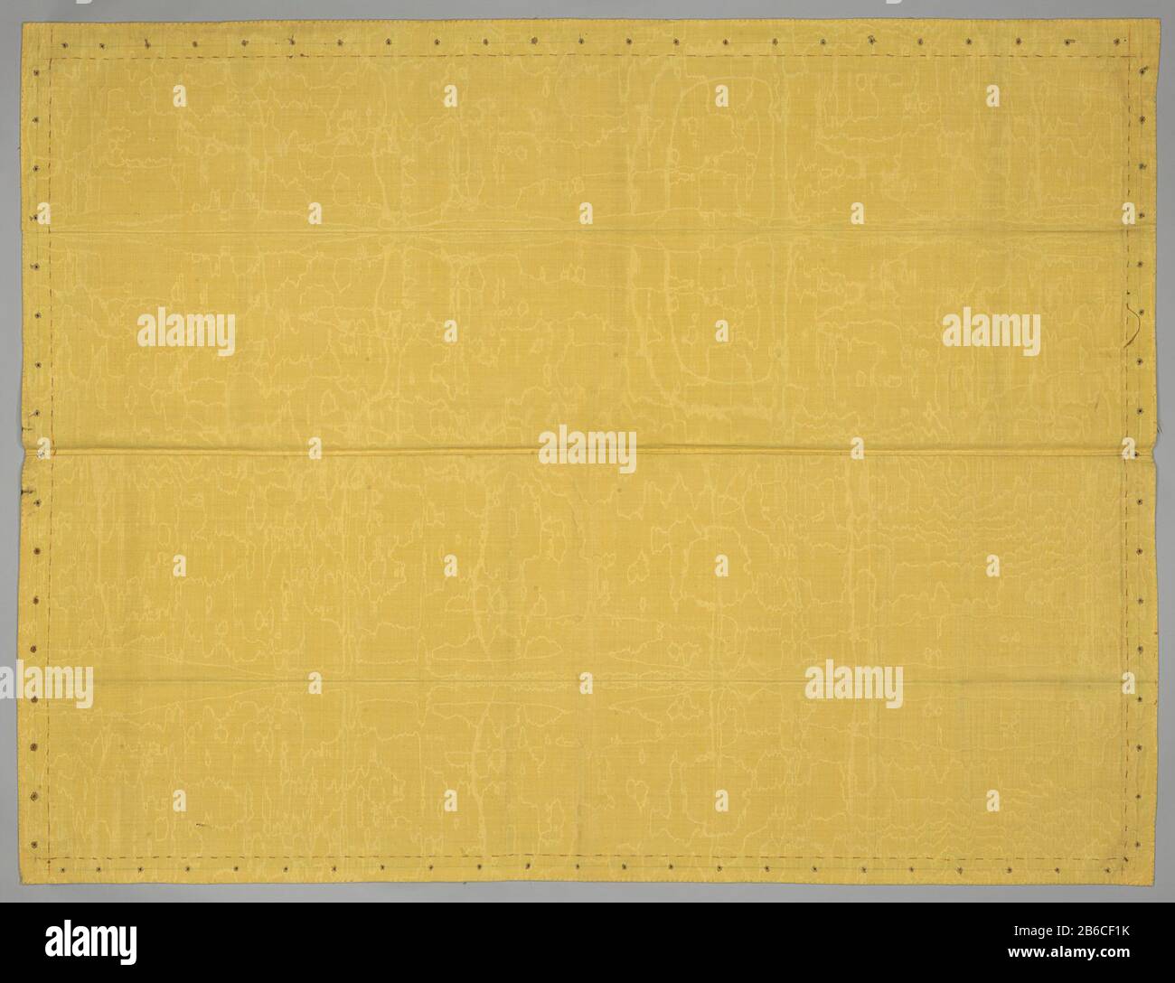 Gele wol hi-res stock photography and images - Alamy, image size:1300x1088