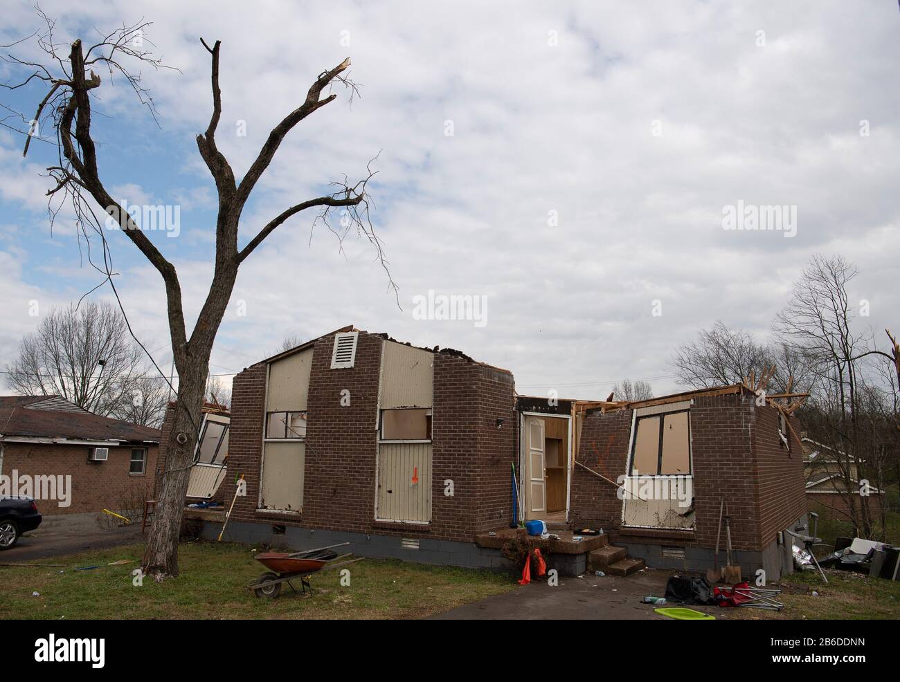 Nashville, Tennessee, USA. 10th Mar, 2020. A home along Albee Dr. sits demolished Tuesday, March 10, 2020 in Nashville, Tenn. A tornado ripped through the neighborhood last week. Nas Tornado 0310 003 (Photo by George Walker IV/The Tennessean/Imagn/USA Today Network/Sipa USA) Credit: Sipa USA/Alamy Live News Stock Photo