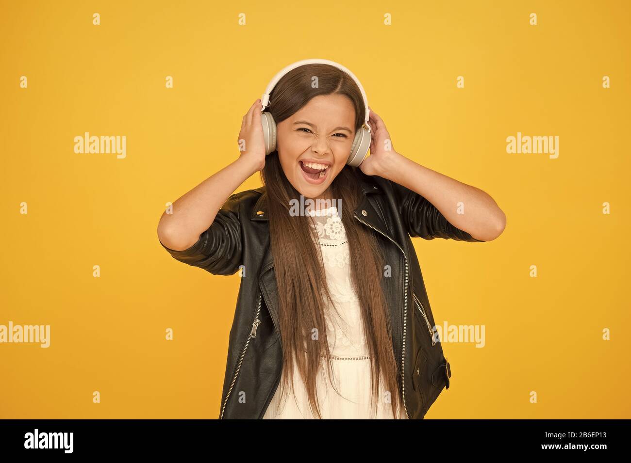 Page 3 - Dj Lady High Resolution Stock Photography and Images - Alamy