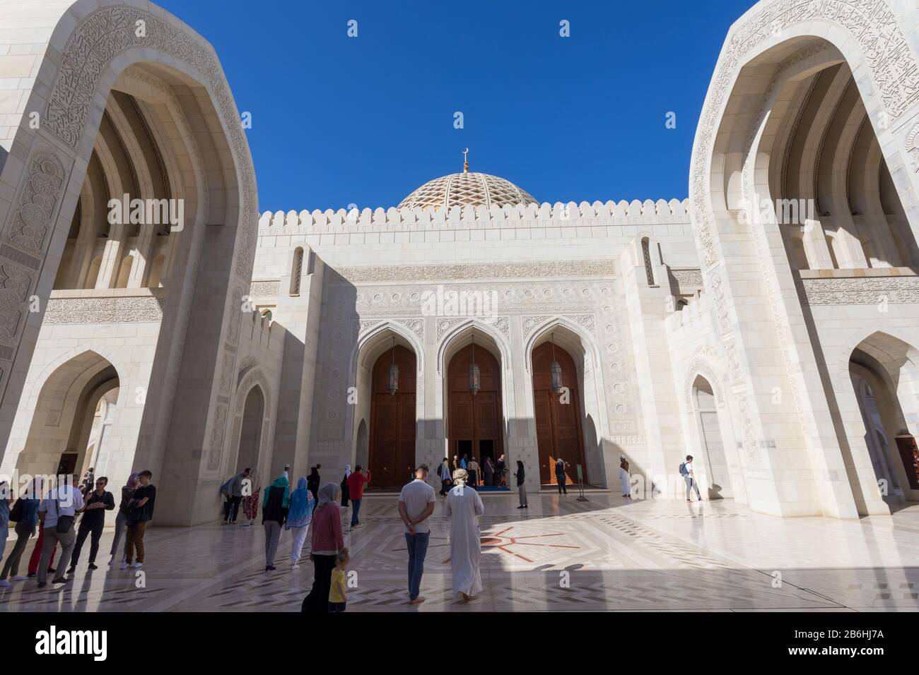 Muscat, Oman. Dec 2019: details of the Sultan Qaboos Grand Mosque. Sultanate of Oman. Stock Photo