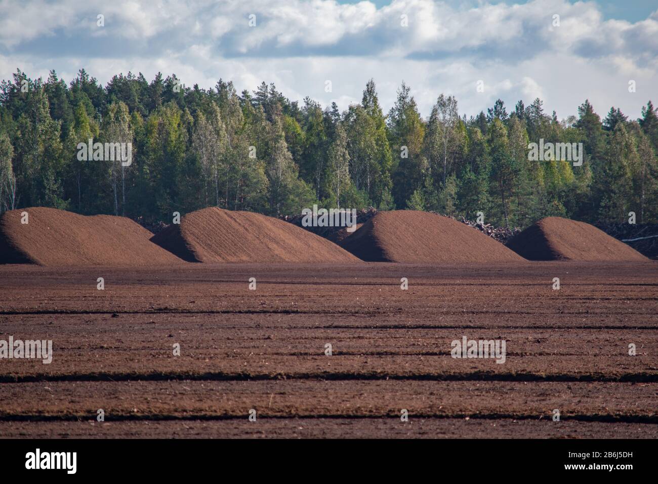 Peat harvesting hires stock photography and images Alamy