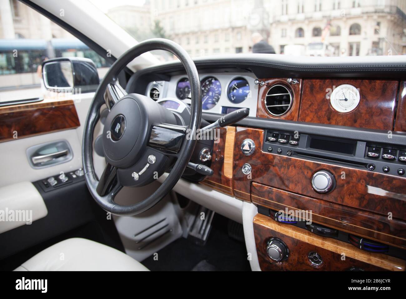Bordeaux , Aquitaine / France - 11 07 2019 : Rolls Royce Phantom Ghost  Luxurious steering wheel dashboard closeup automobile Stock Photo - Alamy