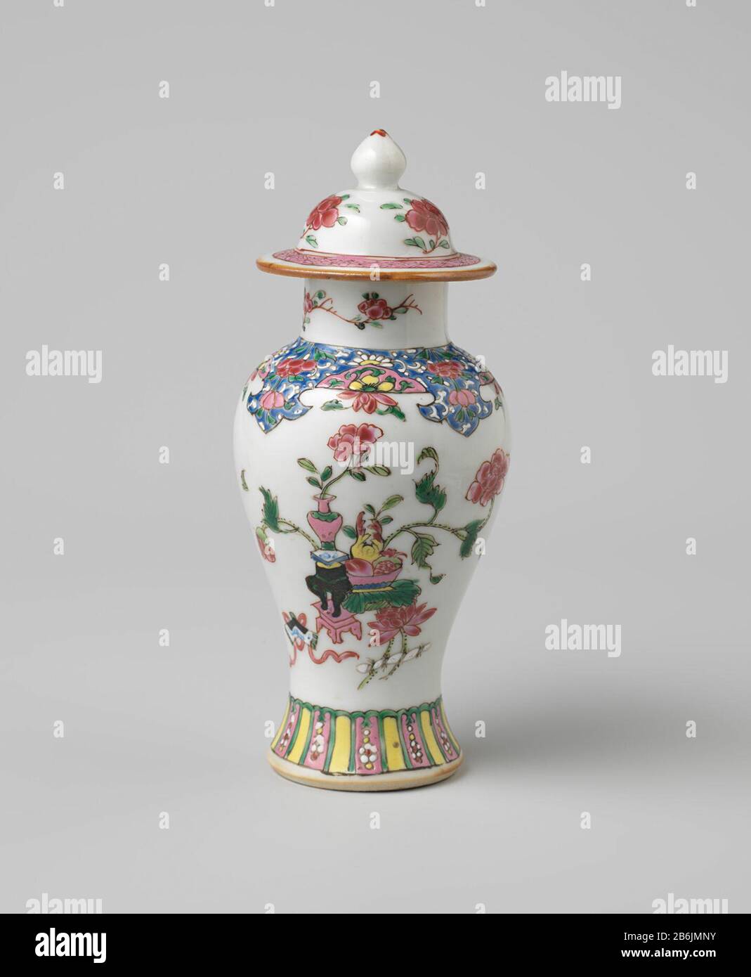 Hedendaags Auspicious Vase Stock Photos & Auspicious Vase Stock Images - Alamy RL-51