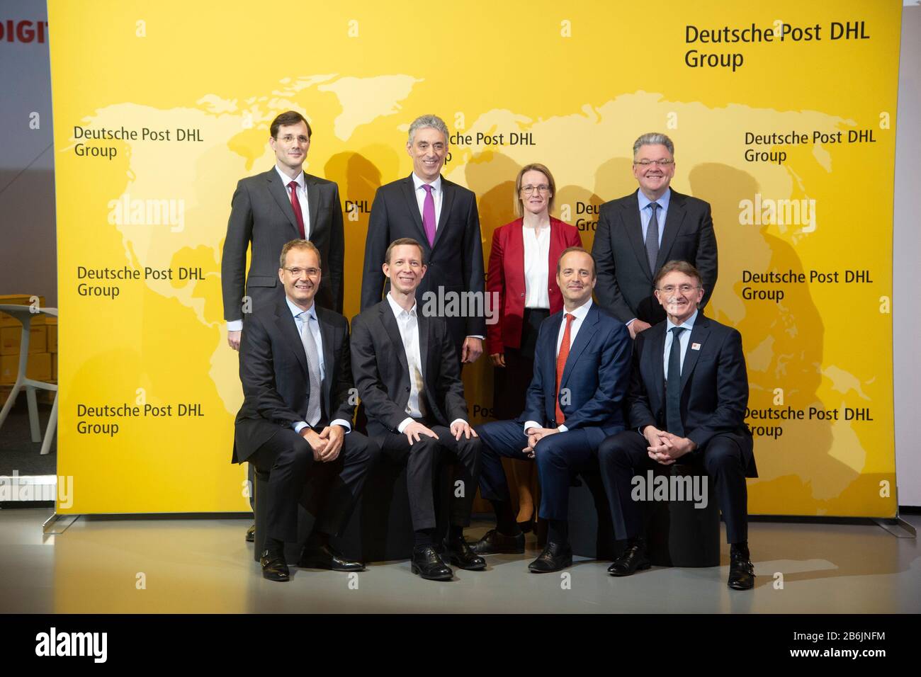 The management of the Deutsche Post DHL Group, back row from left: Dr.  Tobias MEYER, (Board Member, Post and Parcel Germany), Dr. Frank APPEL  (Management Chairman, CEO, Global Business Services) Melanie KREIS (