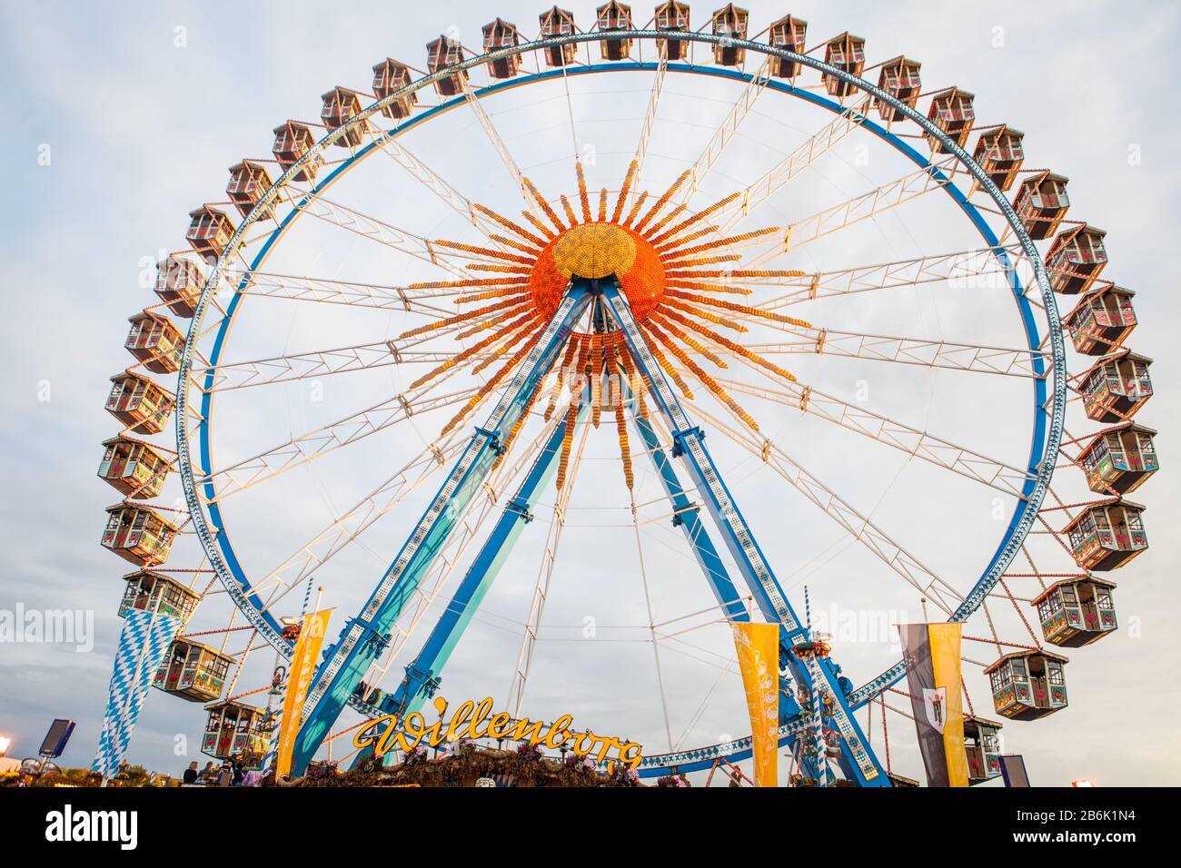The Willenborg ferris-wheel rises up, high above the Oktoberfest