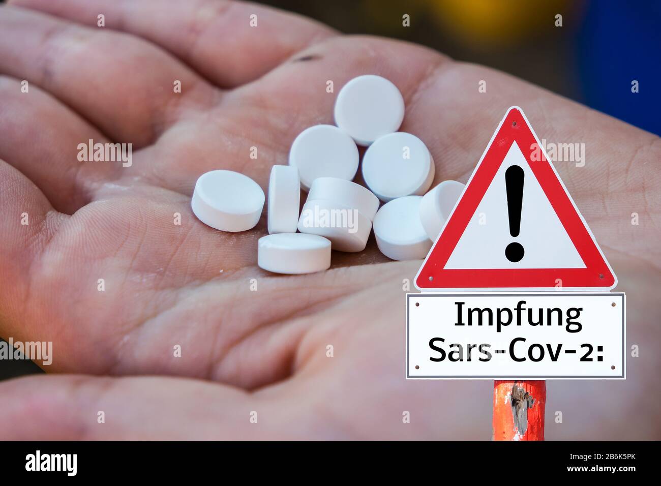 Vaccine warning sign Sars-Cov 2 Stock Photo