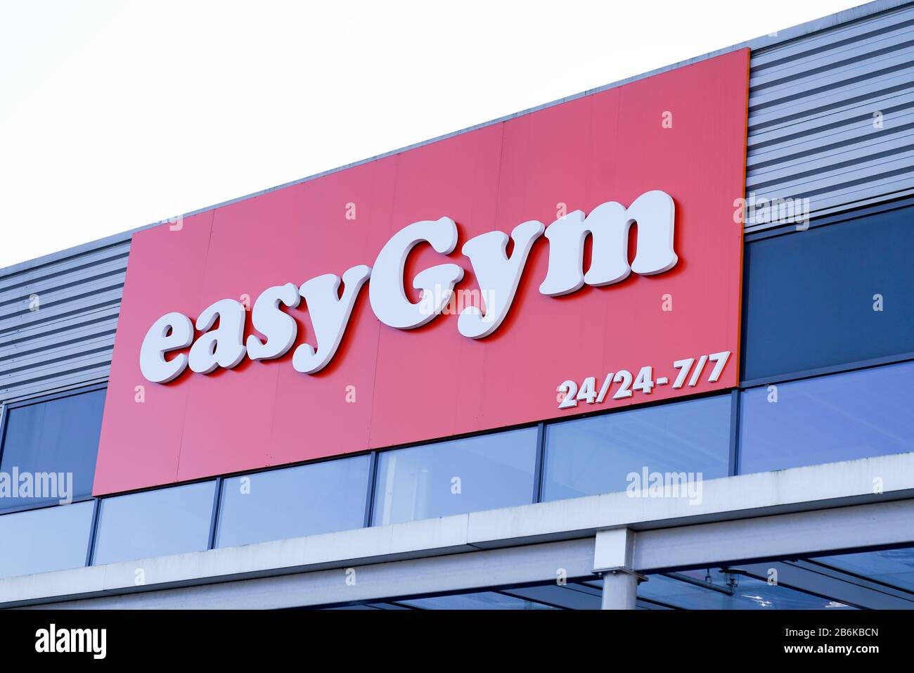 Bordeaux Aquitaine France 01 15 2020 EasyGym Gymnasium Fitness 