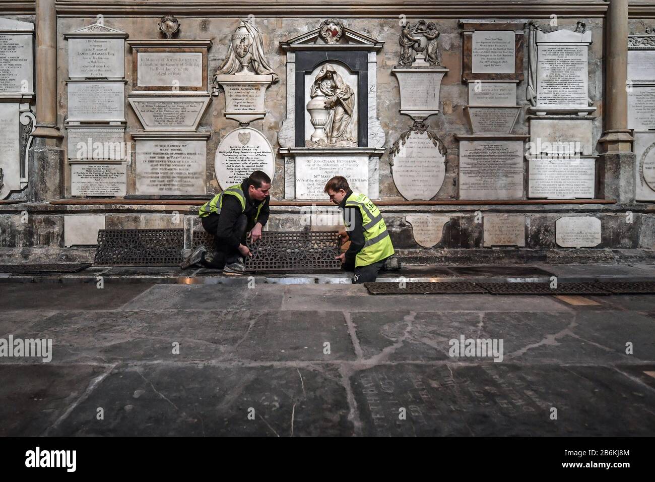 Underfloor hi-res stock photography and images - Alamy