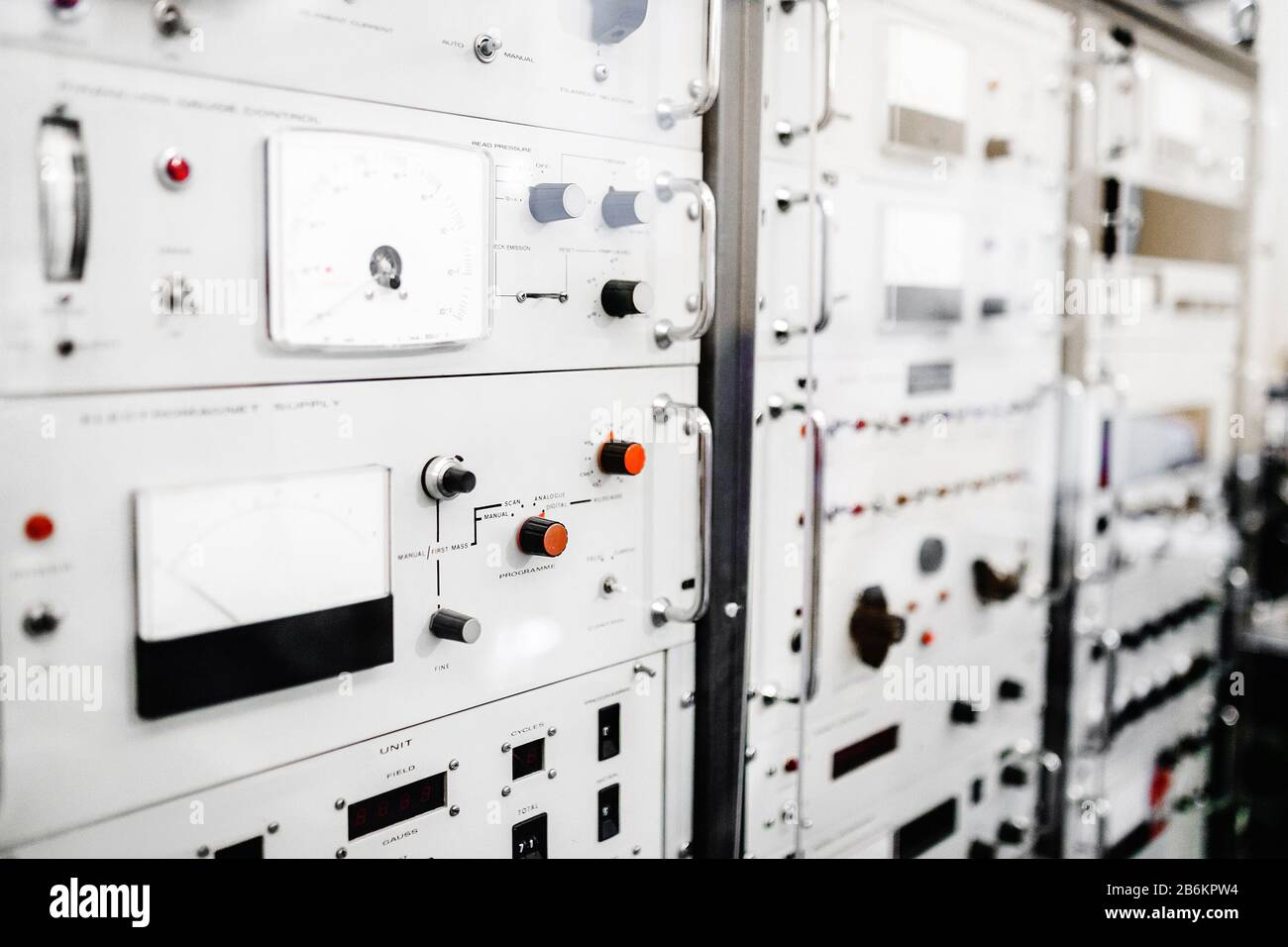 A computer unit for measuring various physical quantities, a science