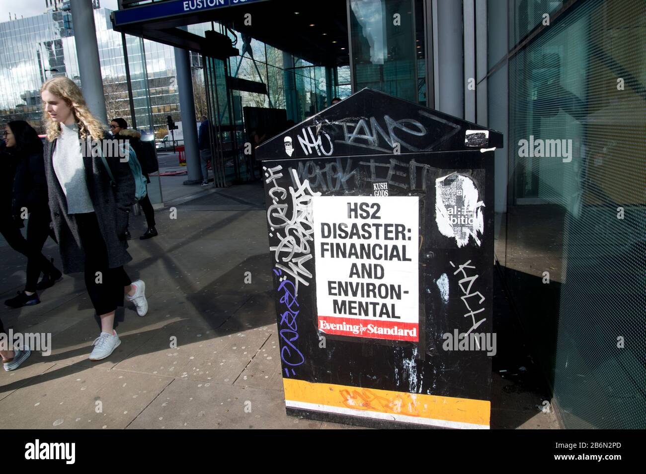 Euston Square station. Evening Standard headline saying HS2 a disaster, financially and environmentally; Stock Photo