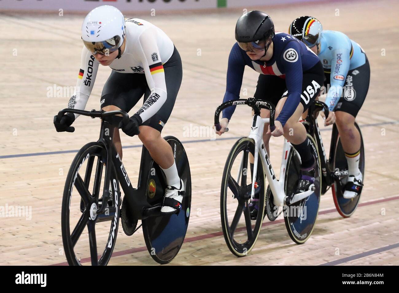 Emma Hinze of Germany and Madalyn Godby of USA Women's Keirin ...