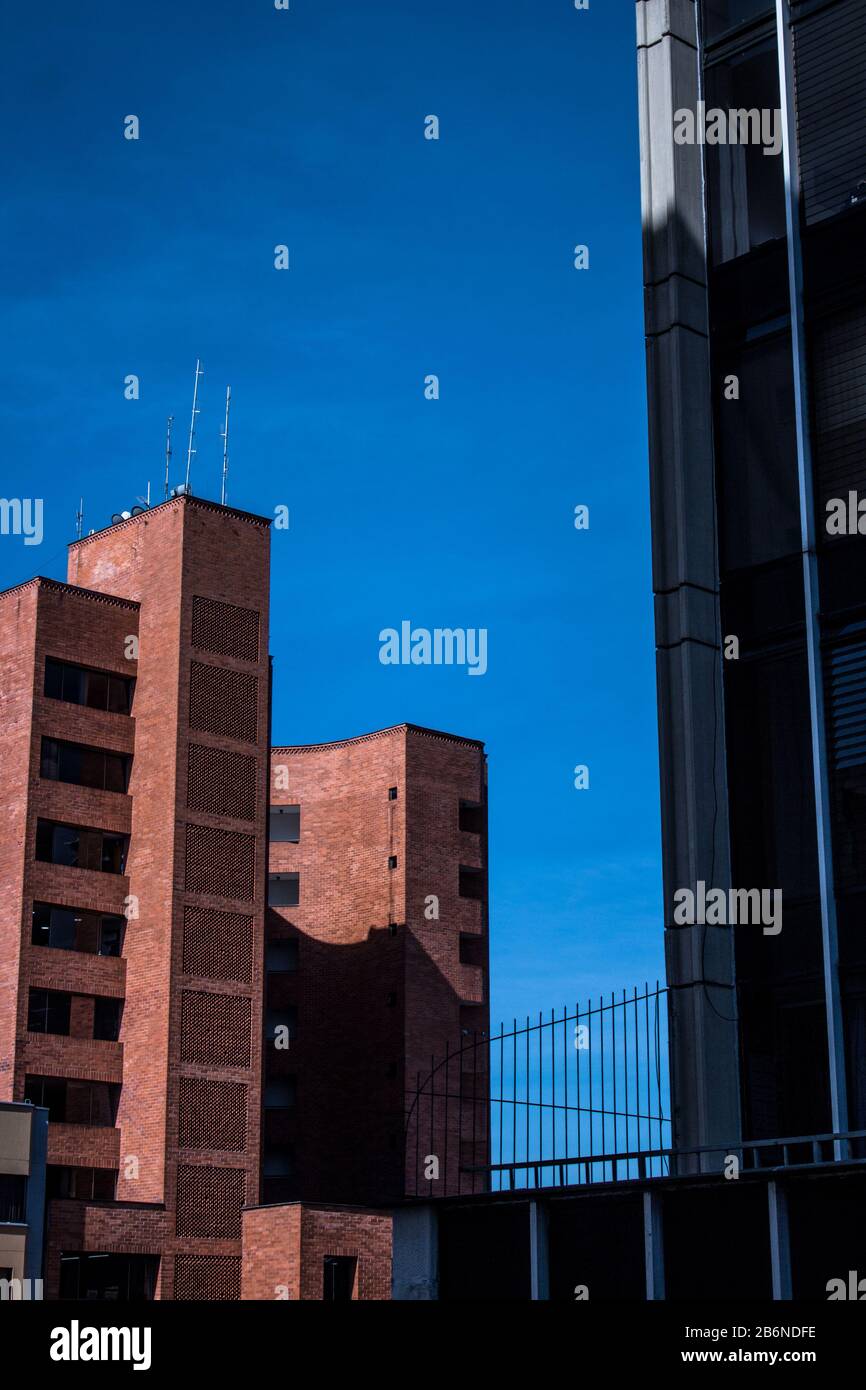 Buildings with shadows hi-res stock photography and images - Alamy