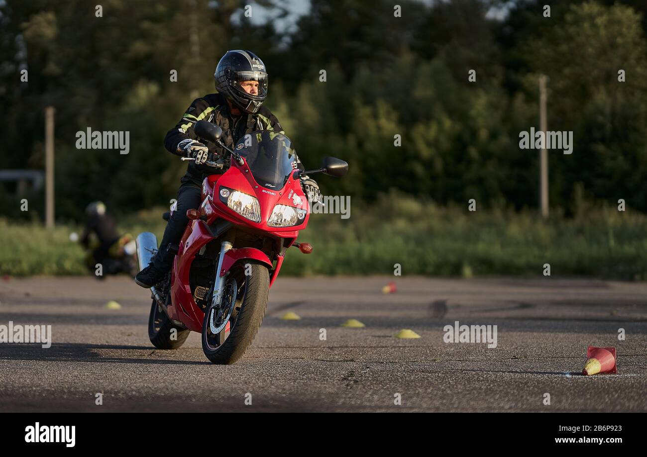 Man riding cafe racer motorcycle hi-res stock photography and images ...