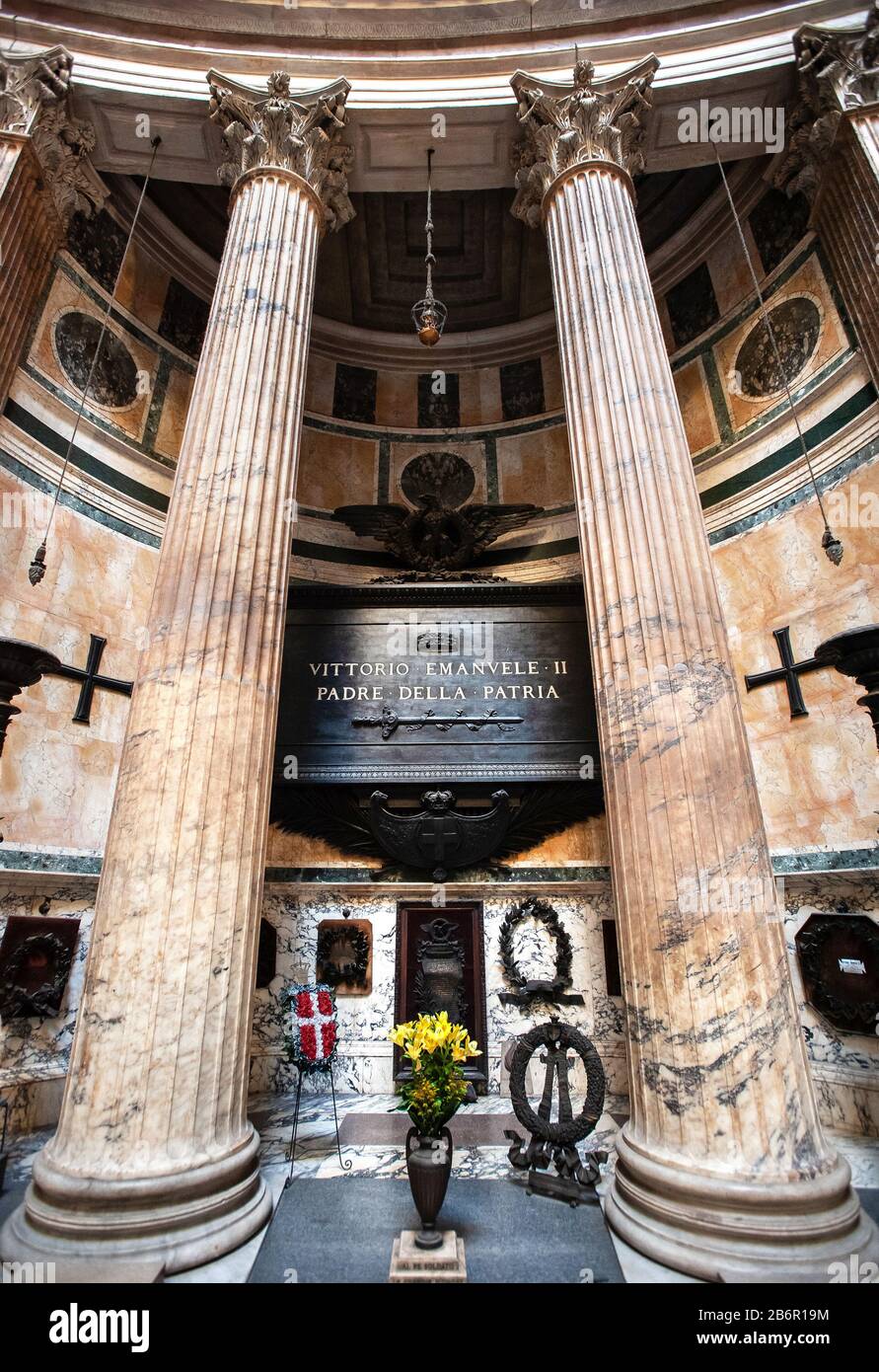 Tomb of Victor Emmanuel II (1820-1878), former king of Italy, inside the Pantheon, Rome, Italy Stock Photo