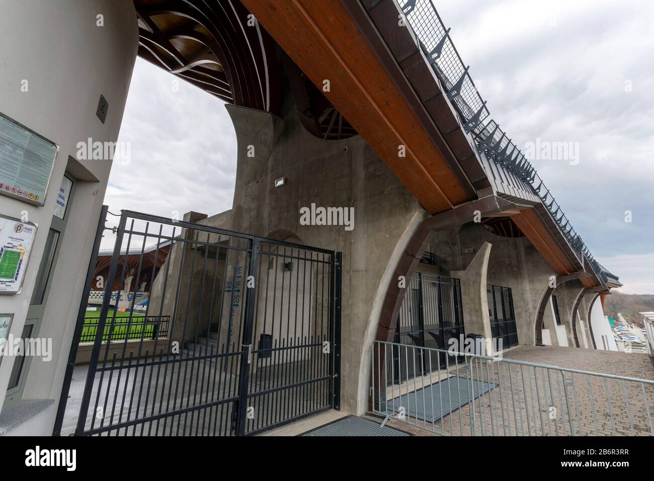 Puskas arena stadion hi-res stock photography and images - Alamy