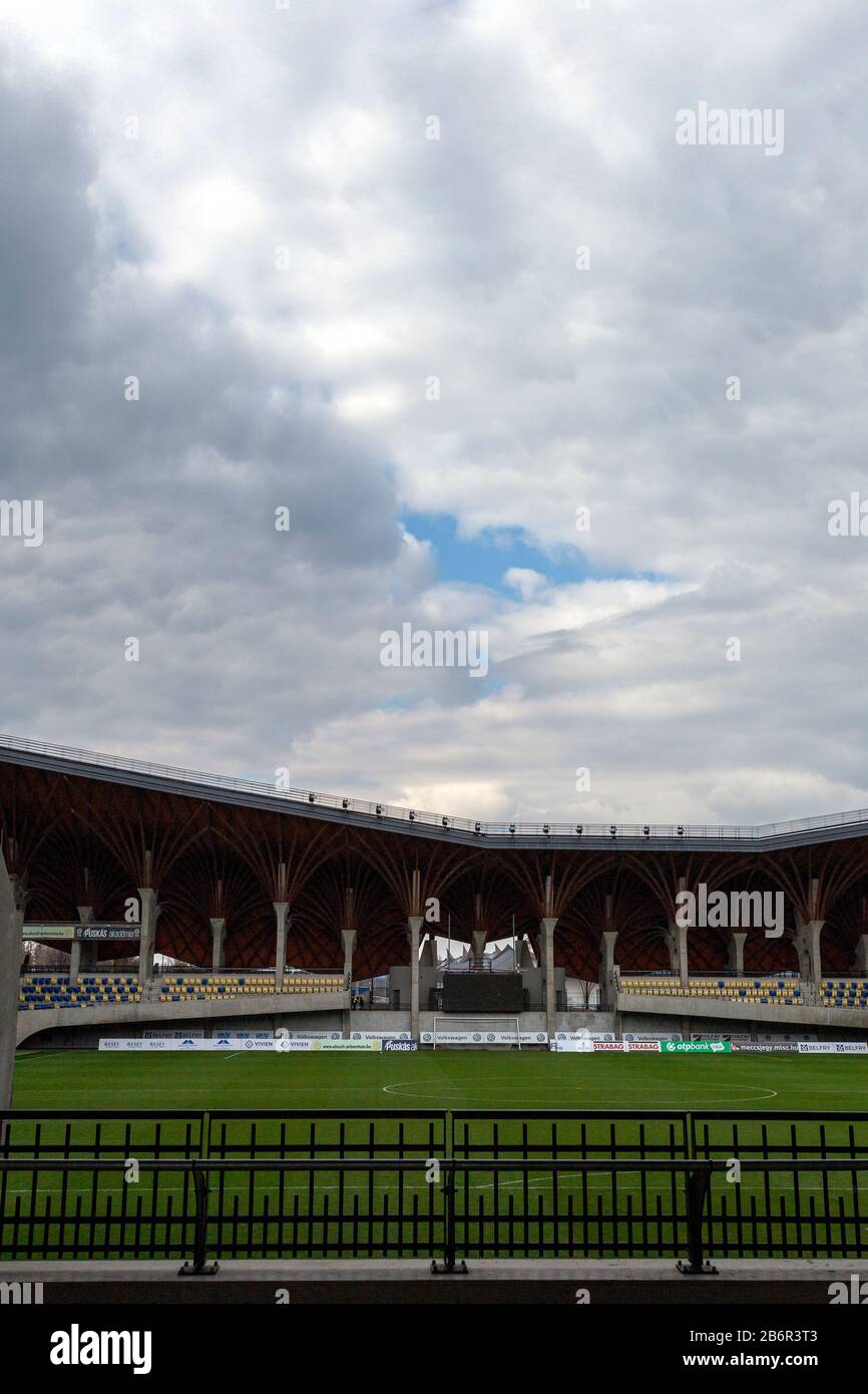 Puskas arena stadion hi-res stock photography and images - Alamy
