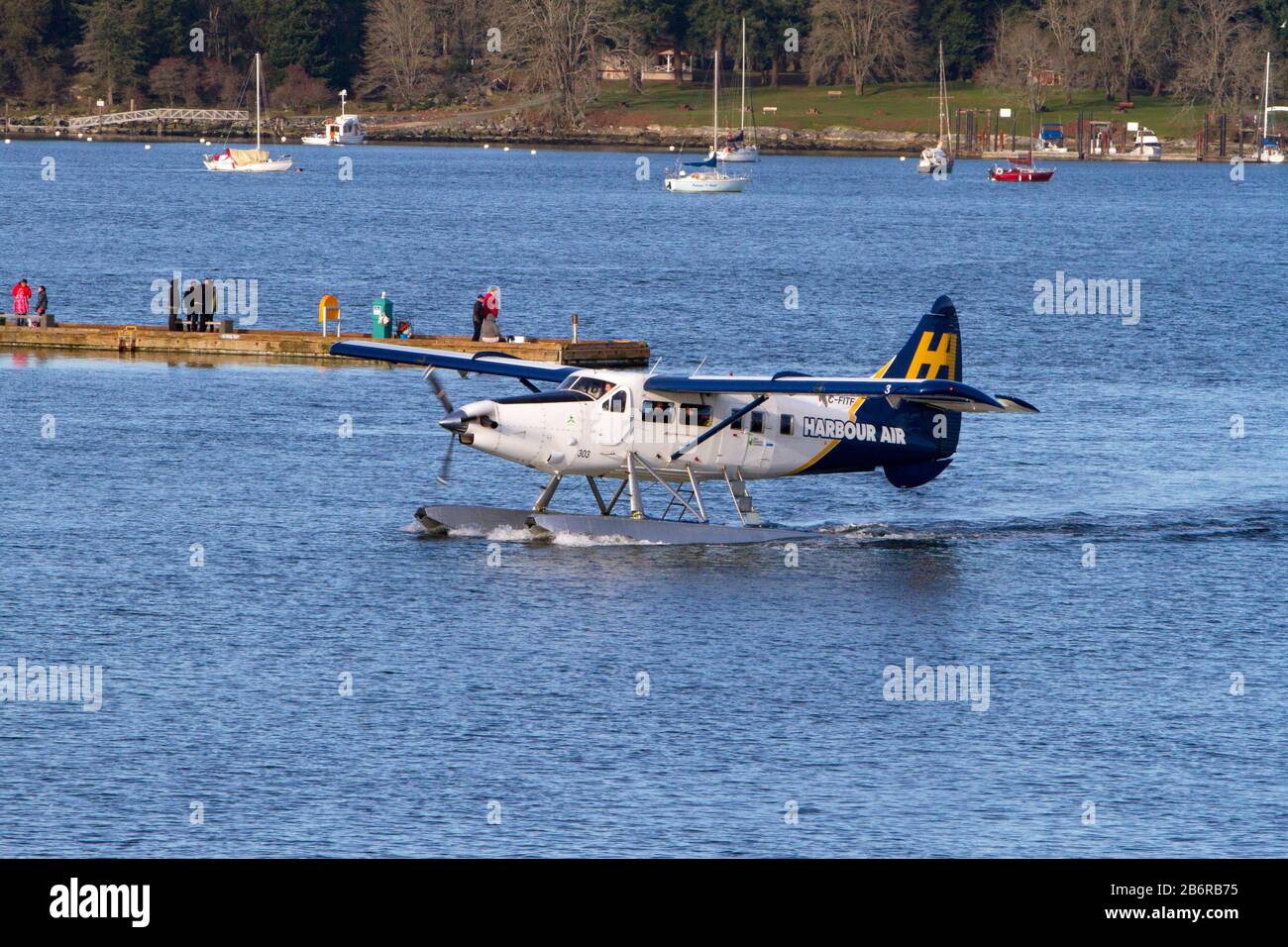 A Harbour Air DHC-3 de Havilland Turbine Single Otter seaplane just landed at Pioneer Waterfront in Nanaimo Harbour, Vancouver Island, BC, Canada Stock Photo