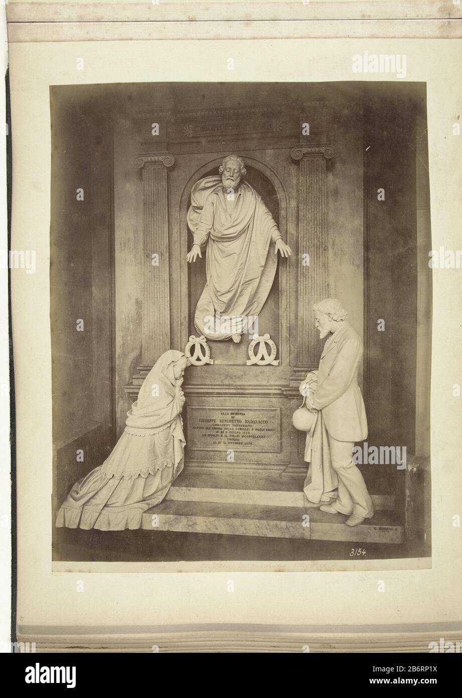 Grafmonument in de Campo Santo van Genua A man and woman at the grave of their deceased child, above the tomb watching Mr. Grafmomunument of Giuseppe Benedetto Badaracco manufactured by Moreno. Manufacturer : Photographer: Alfredo Noackfotograaf: anonymous (rejected attribution) Place manufacture: Genoa Date: approx 1875 Physical features: albumen print material: paper Technique: albumen print dimensions: photo: H 260 mm × W 207 mmblad: h 277 mm × W 367 mm Stock Photo