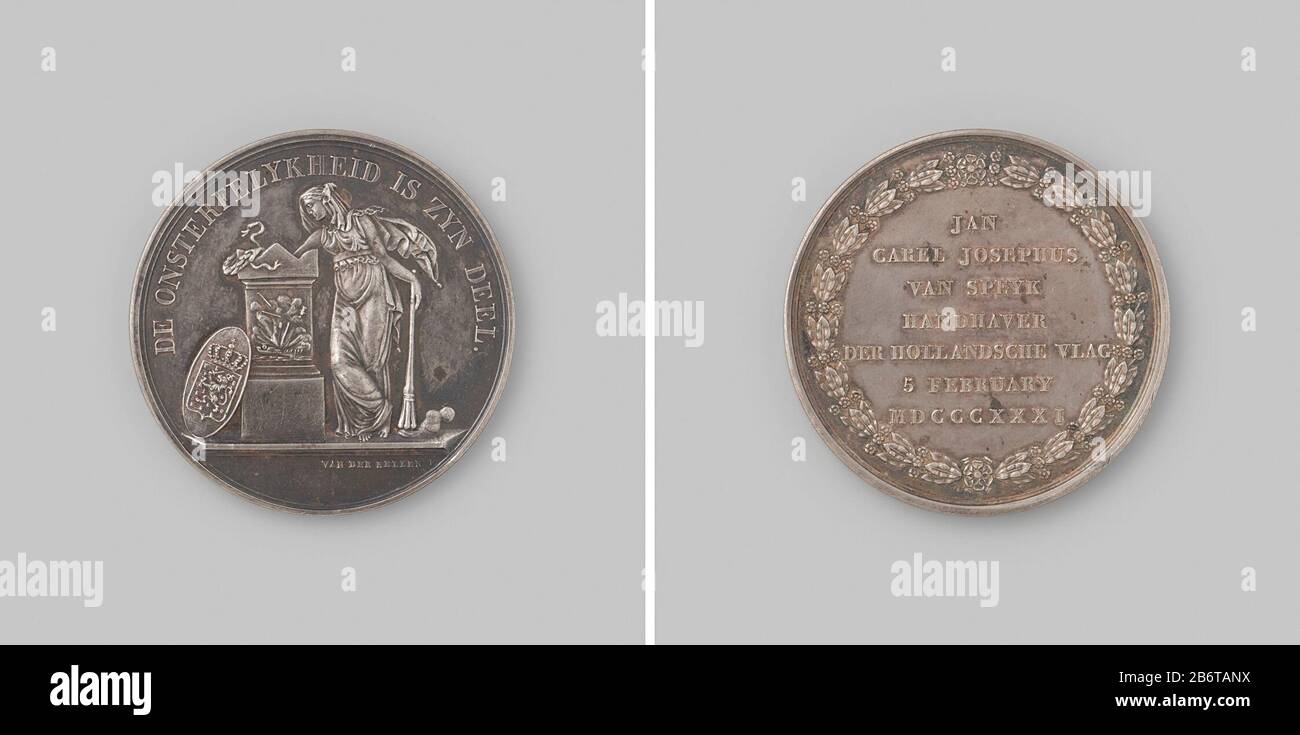 Heldendood van Jan Carel Josephus van Speijk Zilveren penning. Voorzijde: gesluierde vrouw, voorstellende treurende Nederland, leunt op gedoofde fakkel en legt krans op graftombe, Stock Photo