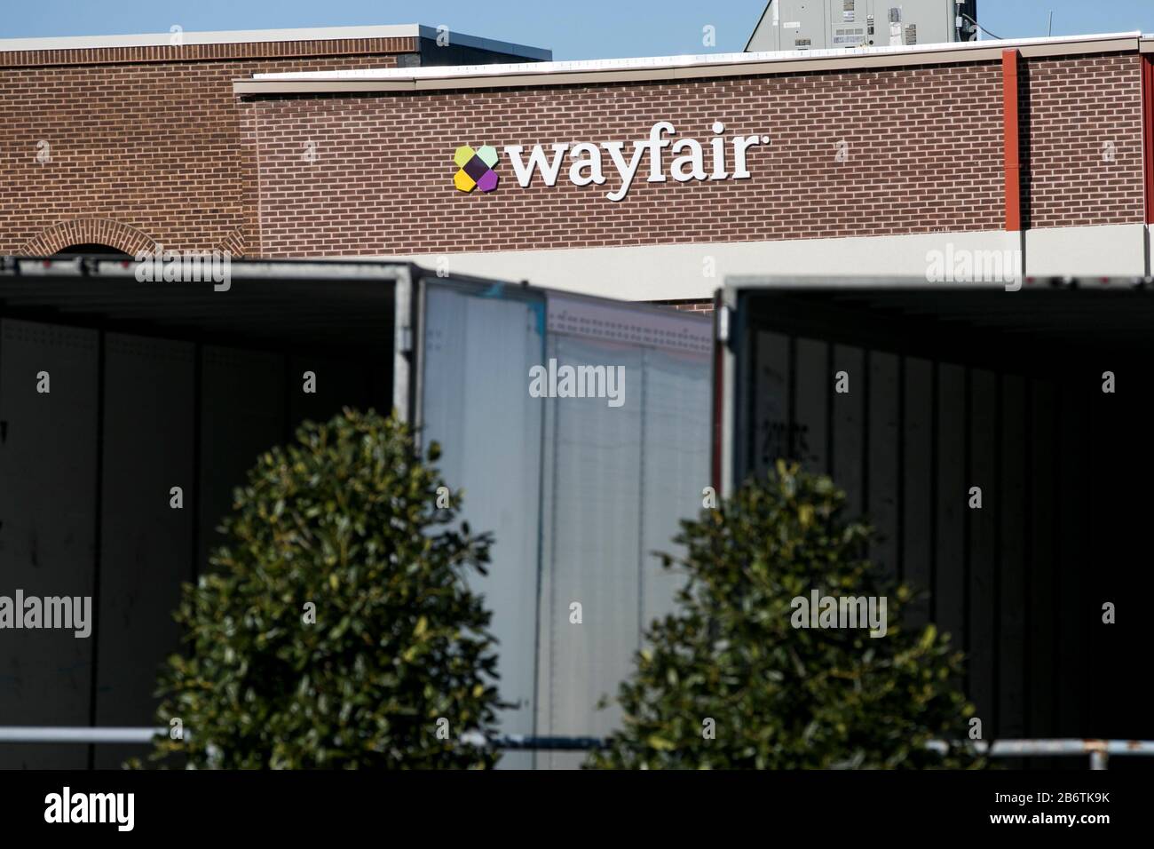 Wayfair in online