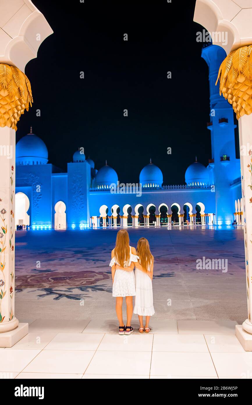 Sheikh Zayed Mosque in Abu Dhabi, UAE Stock Photo - Alamy