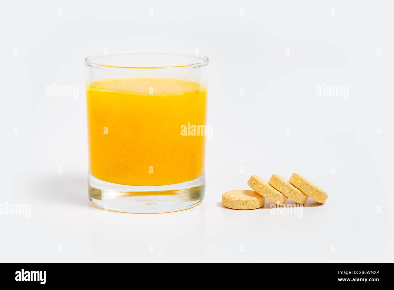 Effervescent tablet of vitamin c and zinc supplement Stock Photo