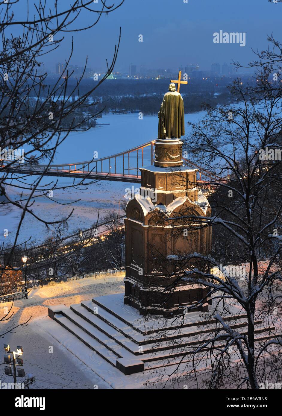 Statue Vladimir Kiev High Resolution Stock Photography and Images Alamy