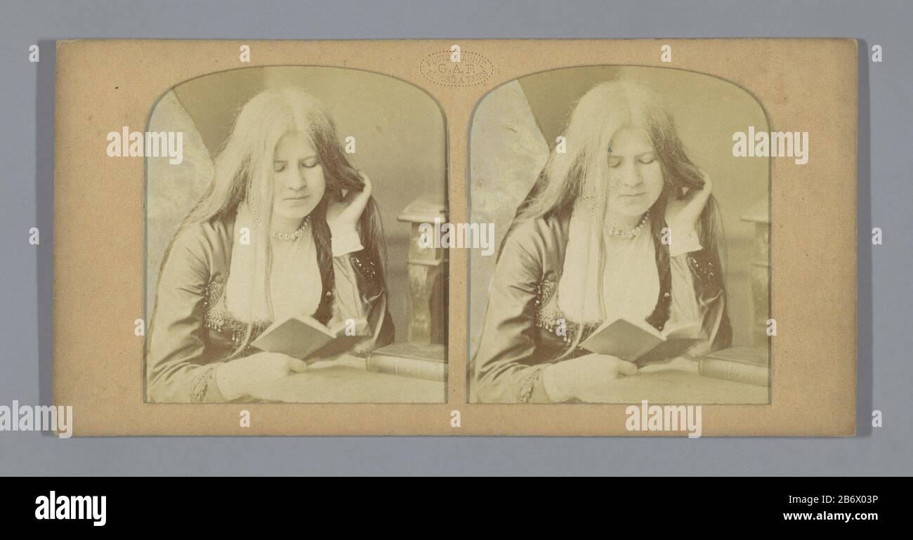 Jonge vrouw leest boek Young woman reads book Object Type: photo stereo images (tissue) Item number: RP-F F09754 Inscriptions / Brands: inscription, recto, embossed "Depose A PARIS" Not the same as a legal Stock Photo