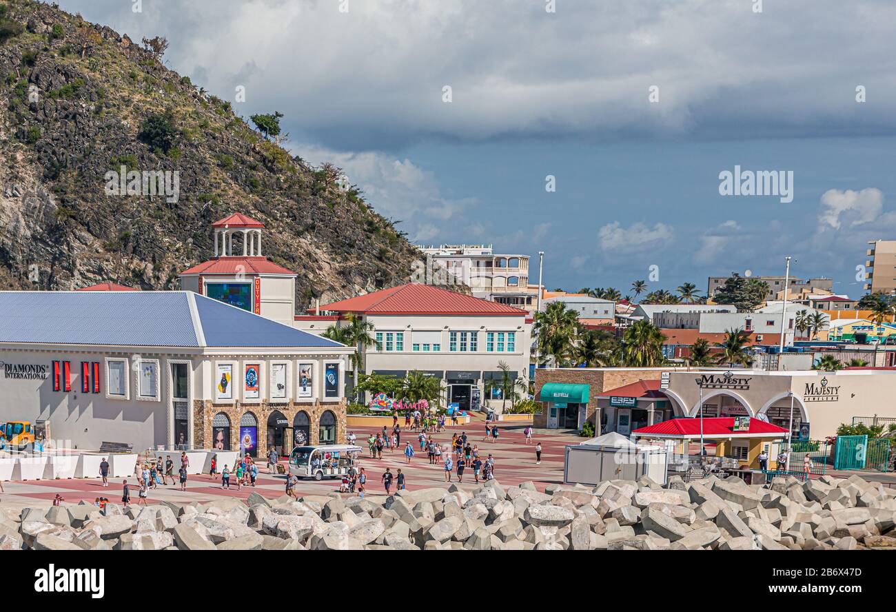 CROCS Harbour Point Village, Sint Maarten (+1 7215429365)