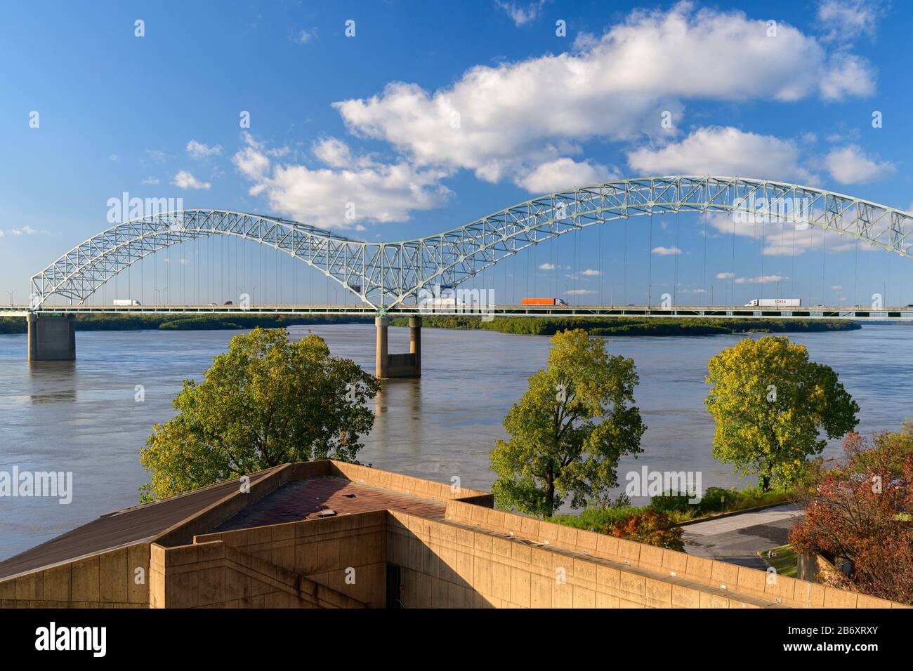 USA,Deep South, Tennessee, Memphis, Mississippi river bridge Stock Photo
