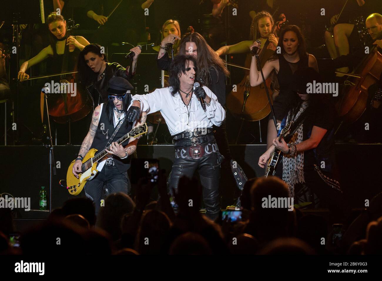 10 03 2020 Tommy Henriksen And Alice Cooper Live On Stage At ROCK 10-03-2020-tommy-henriksen-and-alice-cooper-live-on-stage-at-rock