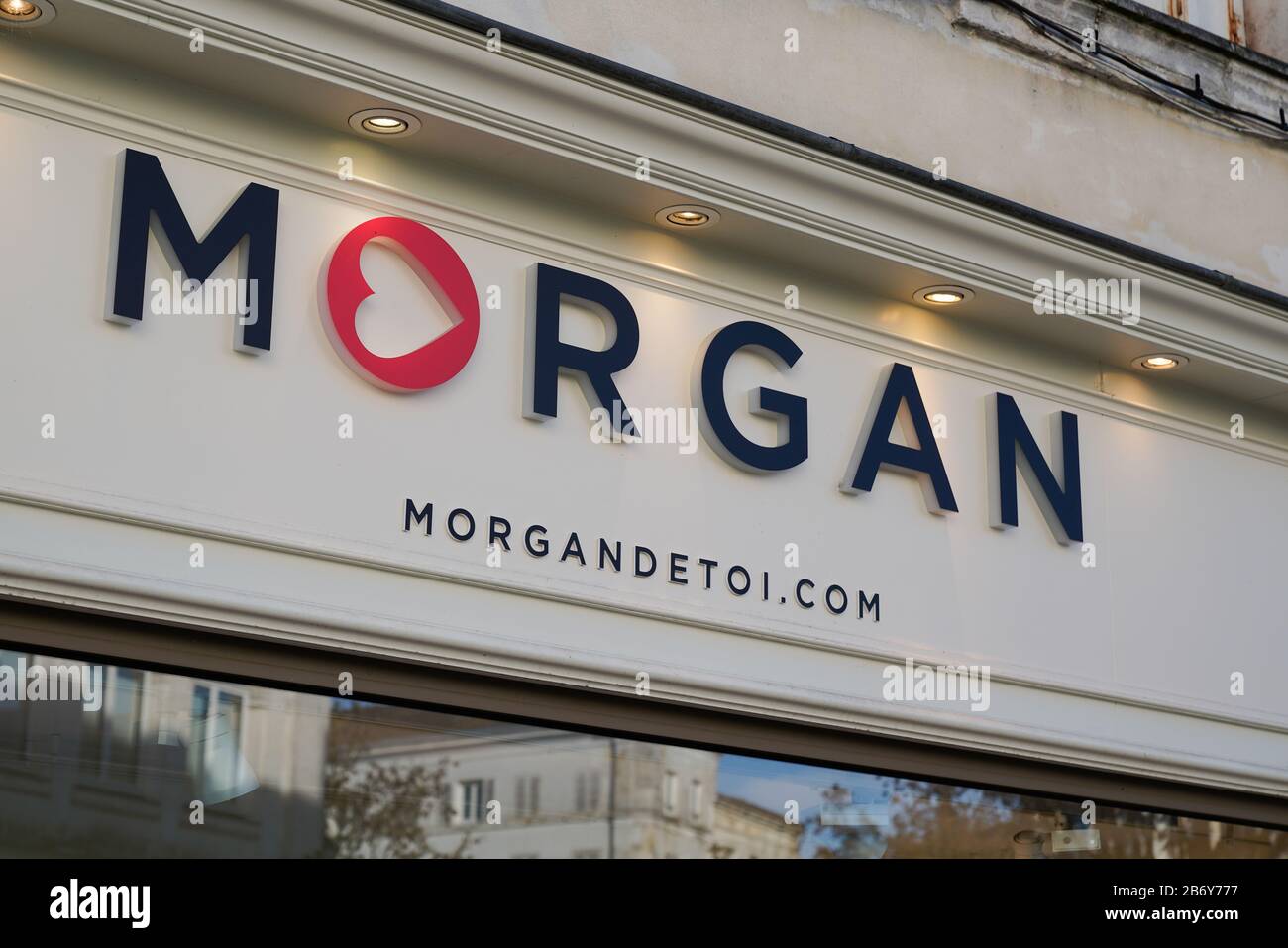 Bordeaux , Aquitaine / France - 12 04 2019 : shop logo Morgan brand fashion  signage in store street Stock Photo - Alamy