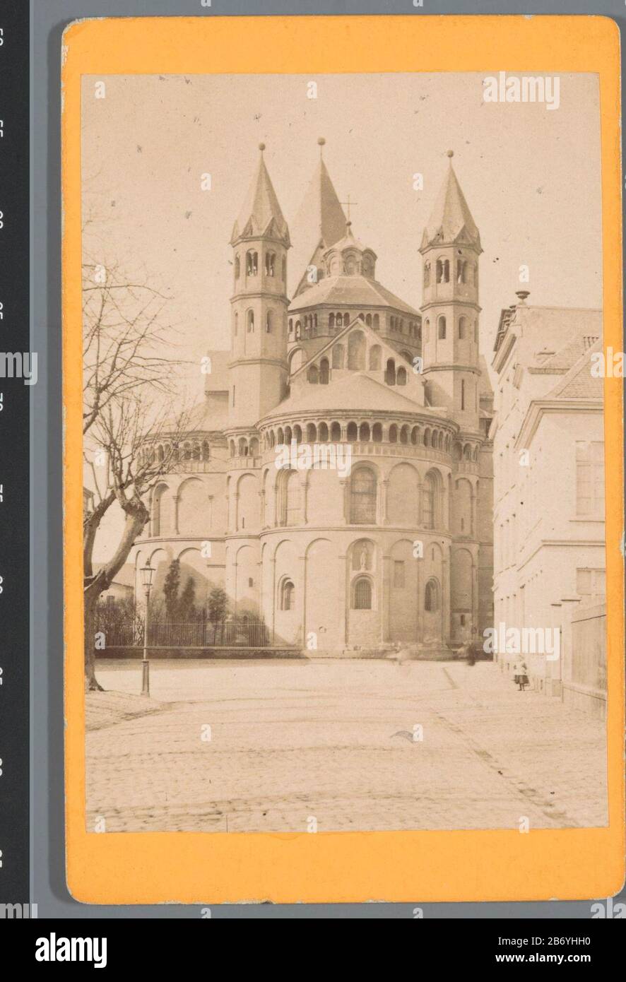 Keulen, StAposteln Cologne, St.Aposteln Object Type : photo carte de visite Object number: RP-F F24493 Manufacturer : Photographer: Theodor Creifelds (listed building) Dated: 1870 - 1890 Dimensions: whole: H 106 mm × W 67 mm Stock Photo