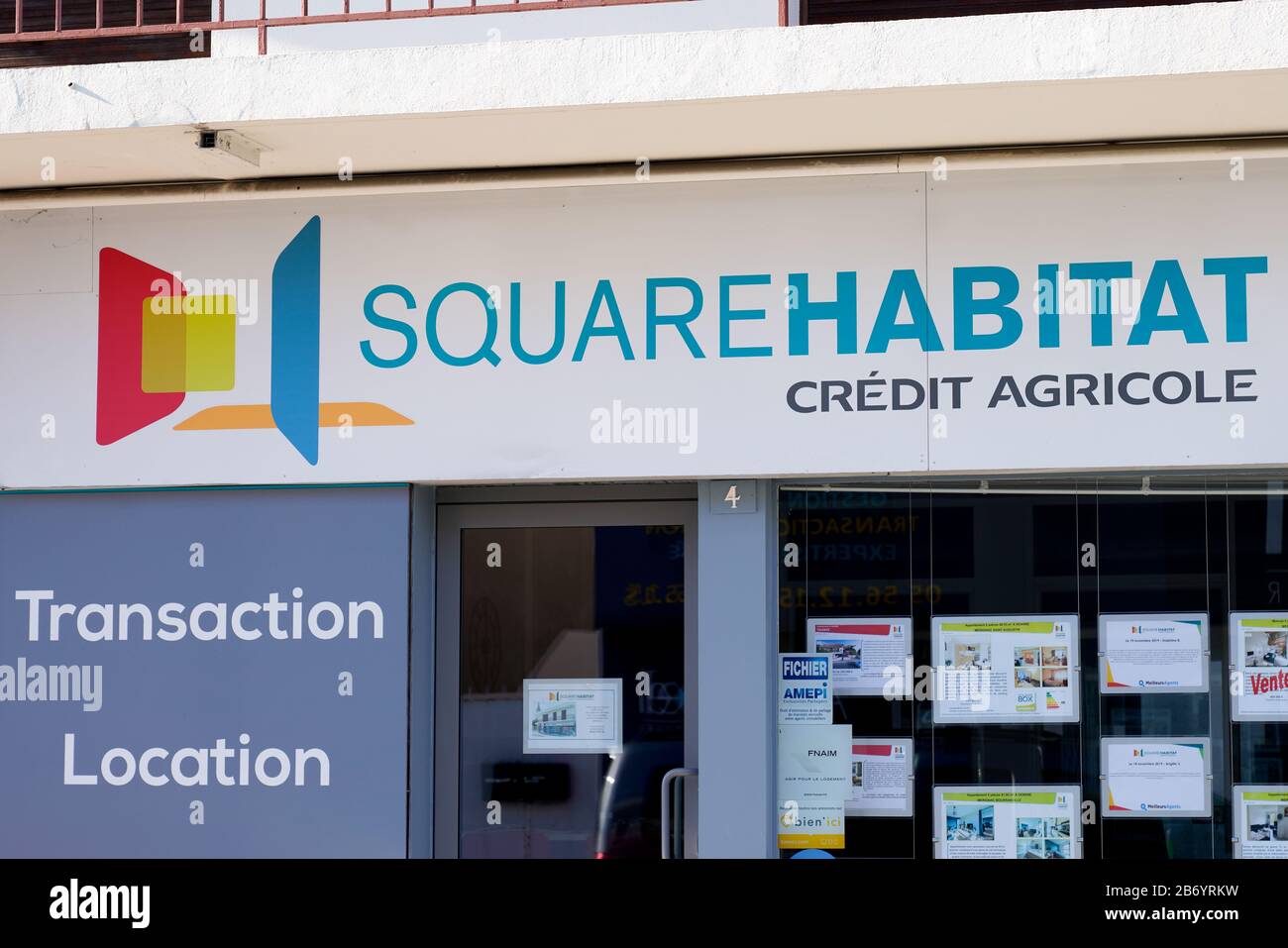 Bordeaux , Aquitaine / France 01 15 2020 square habitat french sign