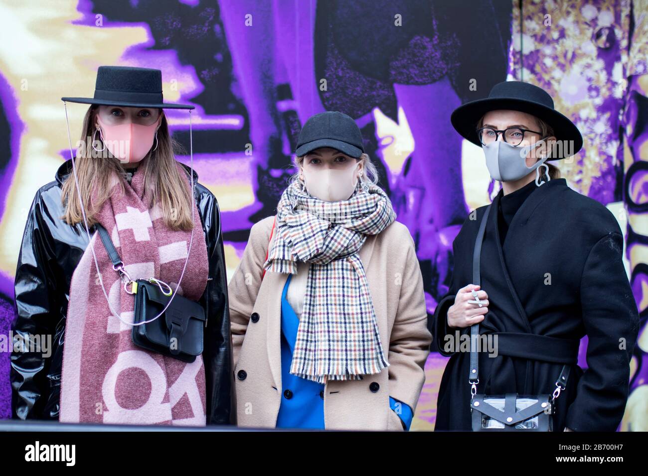 LONDON, UK- febryary 15 2020: Fashionable people on the street . Street style Stock Photo