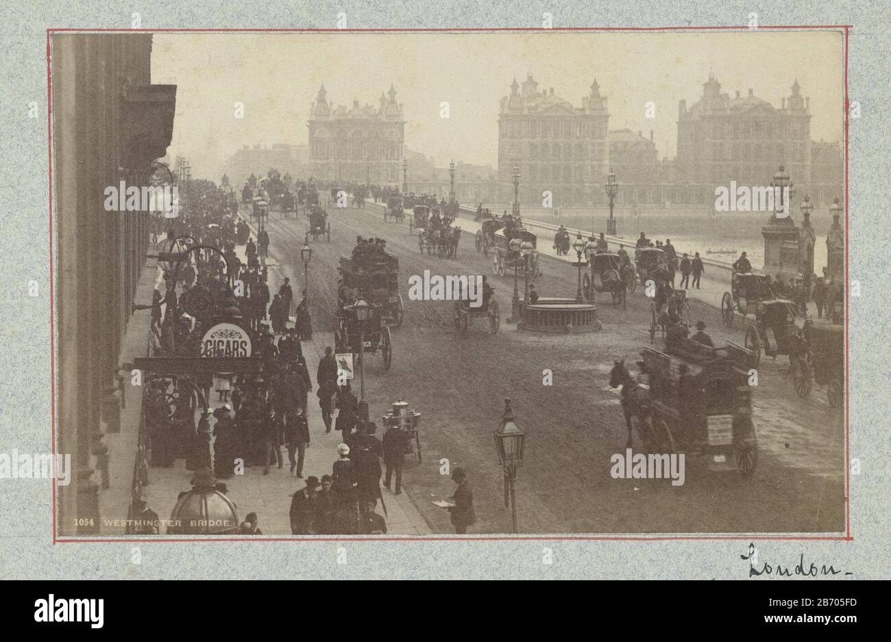 Koetsen op Westminster Bridge in Londen Westminster Bridge (titel op object) Coaches on Westminster Bridge in London Westminster Bridge (title object) Property Type: photographs Item number: RP-F-F01856-B Inscriptions / Brands: title, recto under printed '1054 Westminster Bridge' Manufacturer : Photographer: anonymous place manufacture: London Date: 1870 - 1900 Physical features: albumen print material: paper cardboard Technique: albumen print dimensions: photo: h 110 mm × W 167 mmblad: h 341 mm × W 243 mmOnderwerp Stock Photo