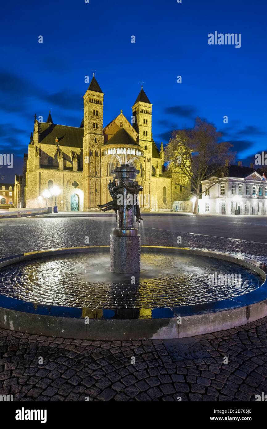 Sint servaasbasiliek maastricht hires stock photography and images Alamy
